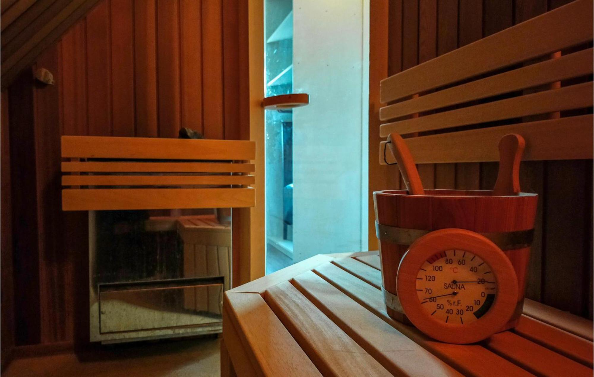Beautiful Home In Delden With Sauna Exteriér fotografie